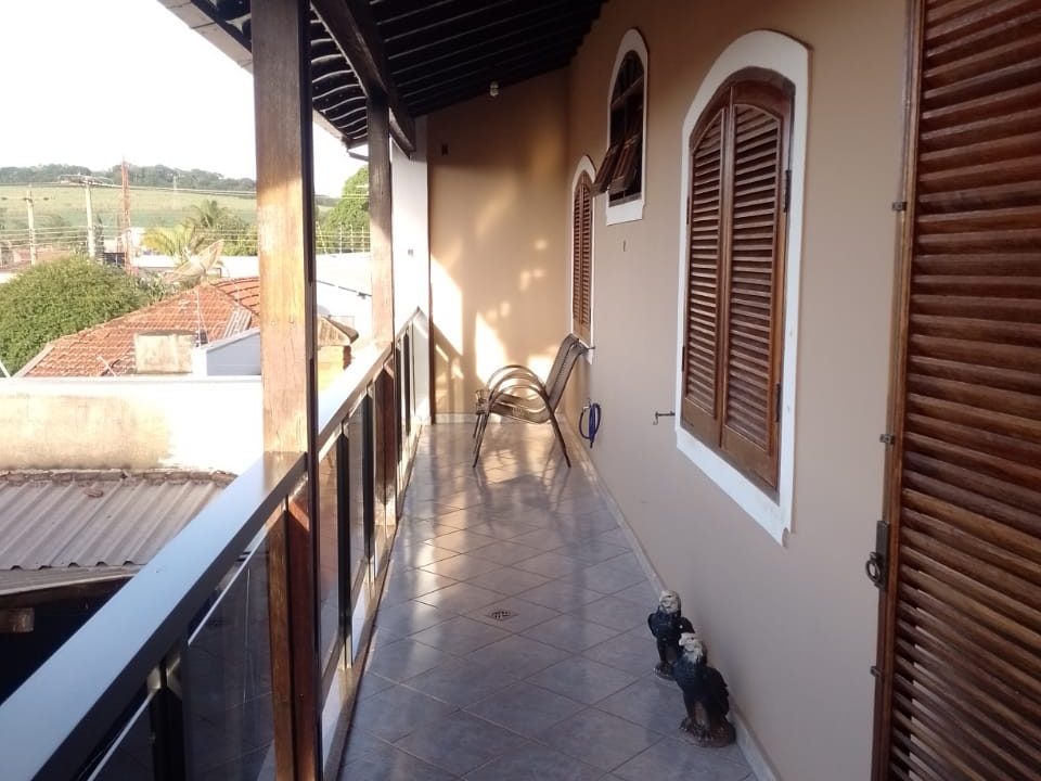 684cf5c0-31bf-4f17-afce-8db726cb9353